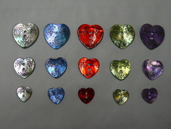 de gauche  droite : A(naturel) - B(bleu) - C(rouge) - D(vert) - E(violet) - existent en 3 tailles