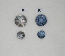 Q - Blanc grisé irisé / R - Bleu (diamètres 22 et 34 mm)